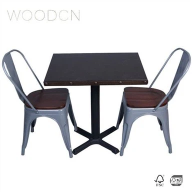 Trpezarija od metalnog furnira